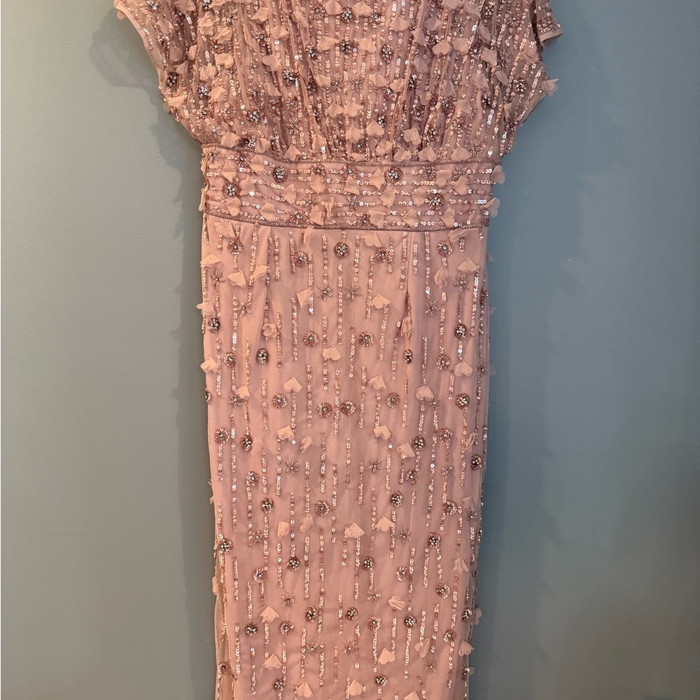 Mac Duggal Pink Midi Dress with Elegant Design